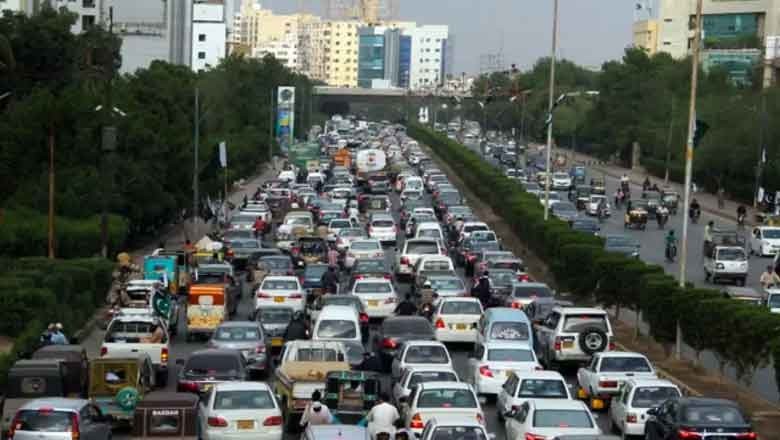 Karachi's Shahrah-e-Faisal reopens to traffic as protests continue in other areas