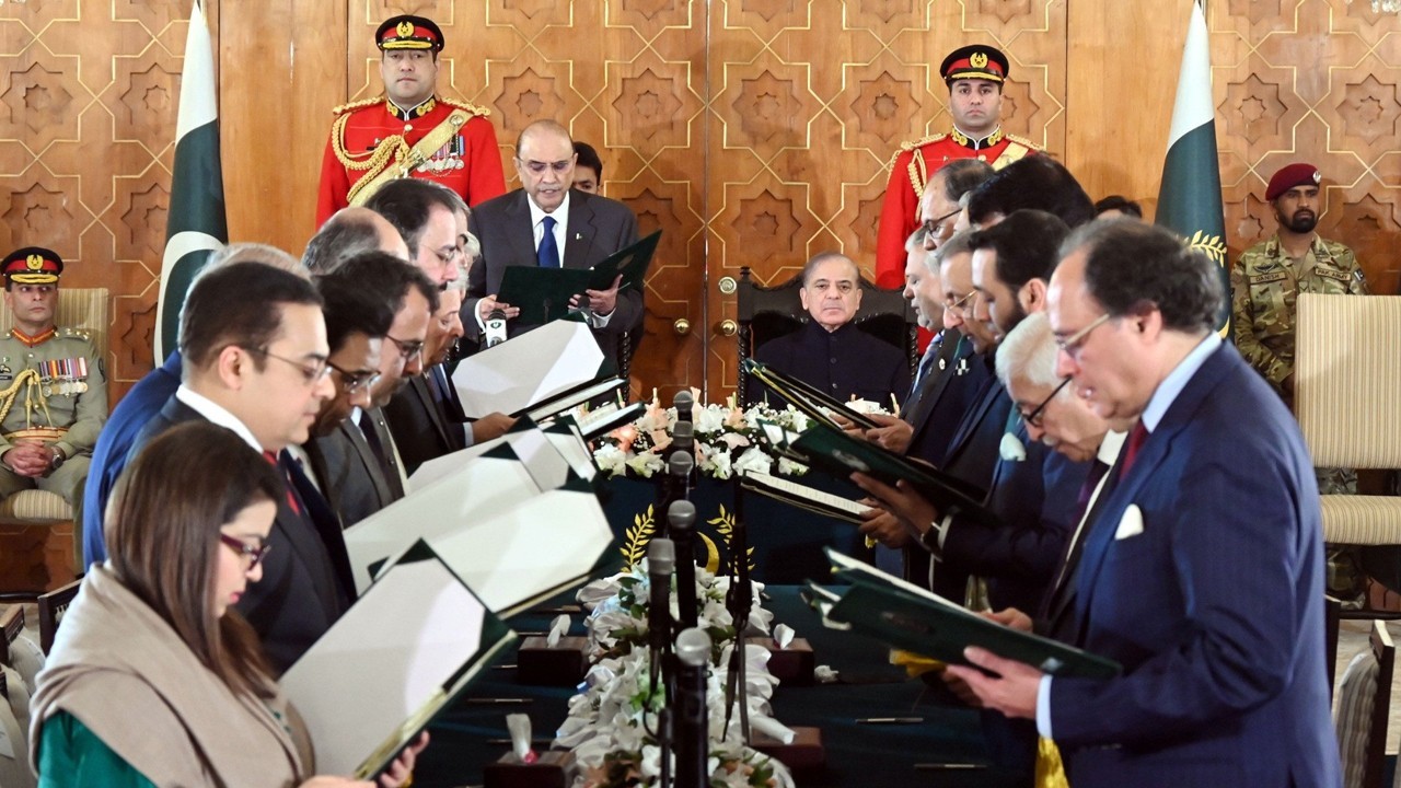 Shehbaz govt expands federal cabinet as 27 new members take oath
