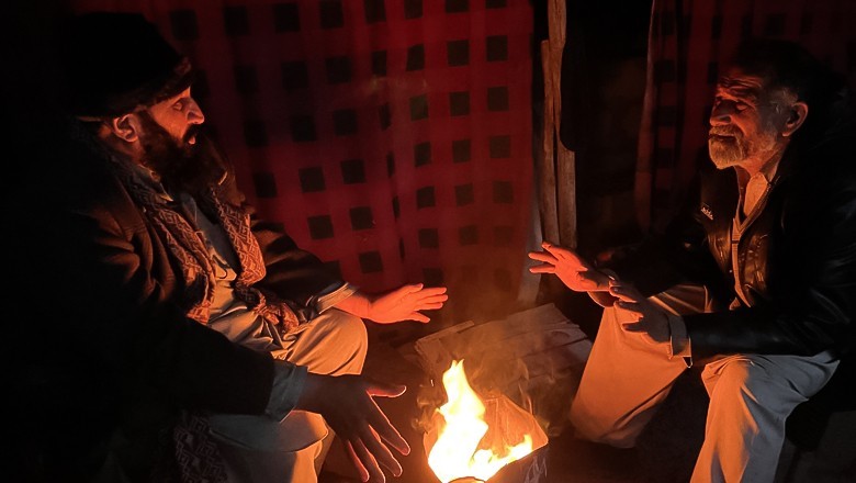 Cold winds bring chilly night to Karachi as temperatures plunge to single digit