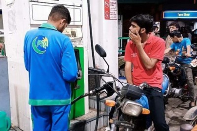 Fuel prices expected to drop by up to Rs7/litre