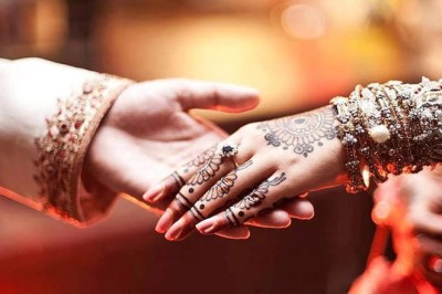 Newlywed couple looted at gunpoint in Shikarpur