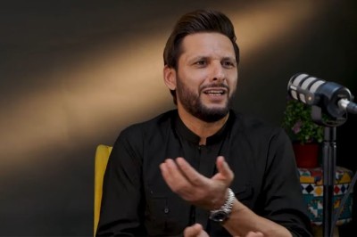 ‘I encourage them to share…': Shahid Afridi opens up on bond with daughters