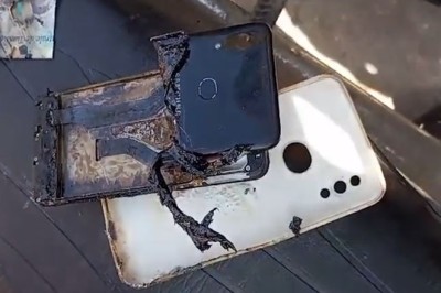 'Coat to warr gaya': Lawyer's phone explodes in coat
