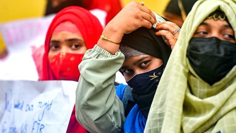 Congress-led government in India’s Karnataka lifts hijab ban