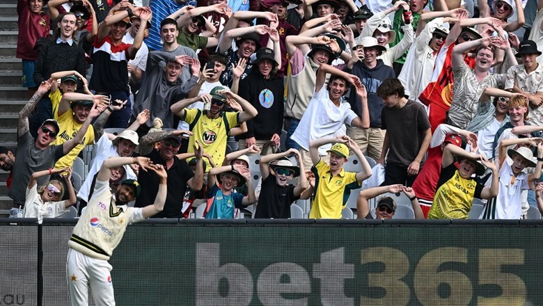Hassan Ali's dance moves with crowd during Pak vs Aus Test goes viral