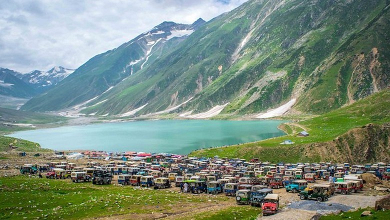 Pakistan clinches title of 