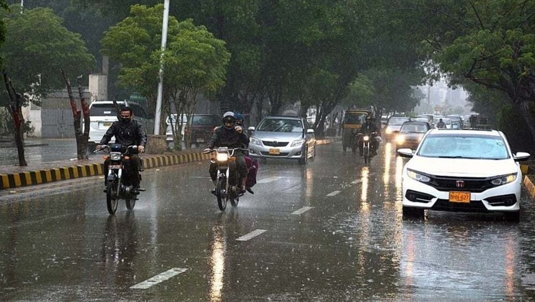 Karachi likely to receive drizzle, light rain today