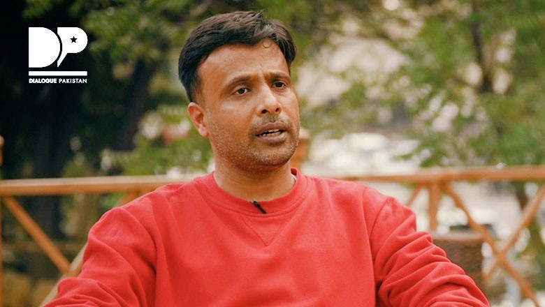 Renowned sports journalist Shoaib Jatt receives life threats from robbers who looted him in Karachi