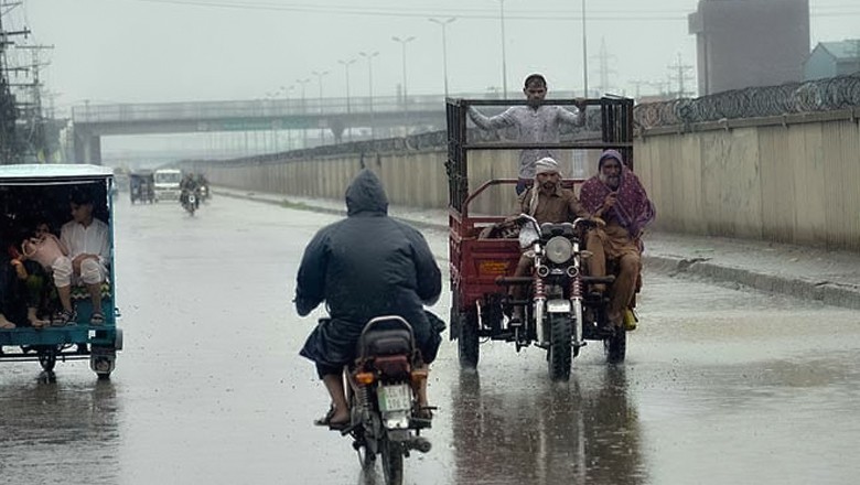 Karachi to receive drizzle, light rain today: PMD
