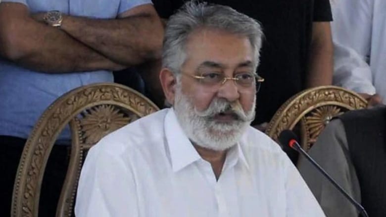 If Imran Khan is a thief, we all are thieves: Pir Pagara