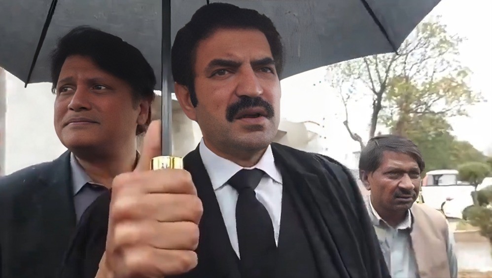 Sher Afzal Marwat sees no difference between Maryam Nawaz and Mohsin Naqvi rule