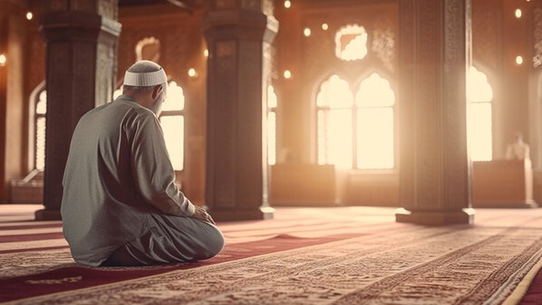 Lahore man breathes his last while offering prayers at mosque