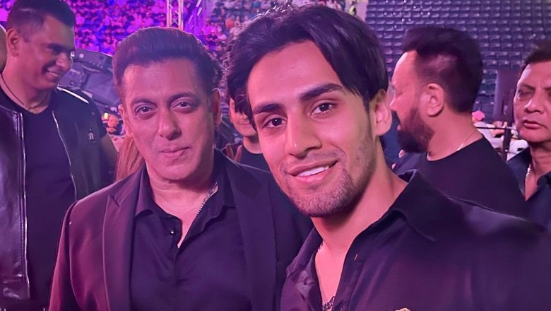 Momin Saqib meets Salman Khan in Dubai amid Karate Combat