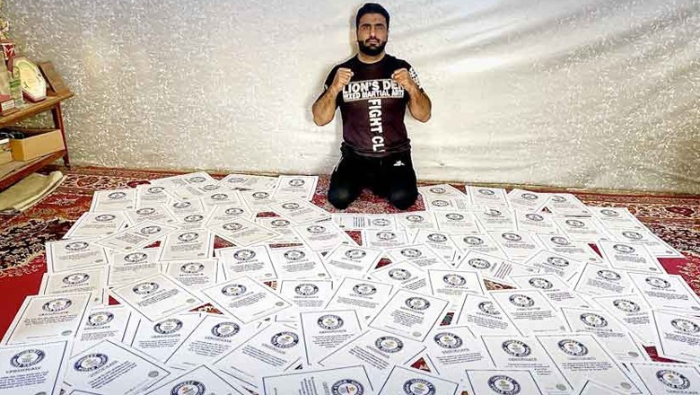 Pakistani athlete Irfan Mehsood returns KP govt's Rs500,000 cheque over "insulting behaviour"