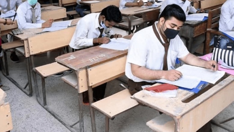 Karachi exams: another paper for grade 9 leaked on WhatsApp