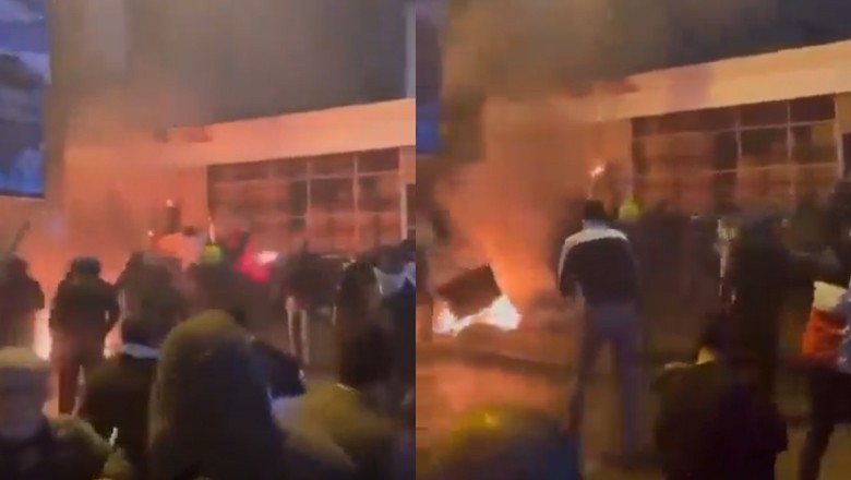 Protesters set fire to vicinity of Israeli consulate in Turkiye