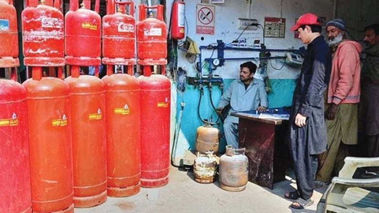 LPG price slashed by Rs70 per kg in Pakistan