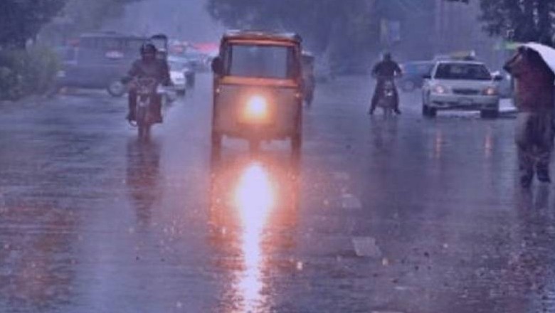 Parts of Karachi likely to receive drizzle tonight