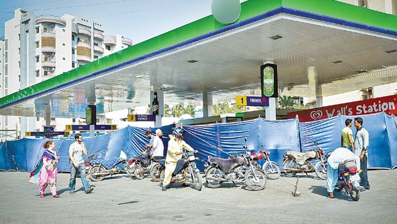 Petrol pumps in Pakistan to remain closed on July 5
