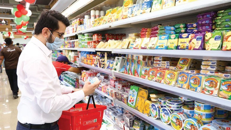 Govt decides to collect up to Rs10,000 monthly tax from retailers