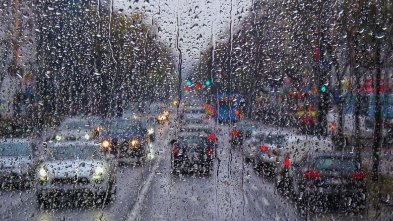 Karachi to receive light to moderate rain today