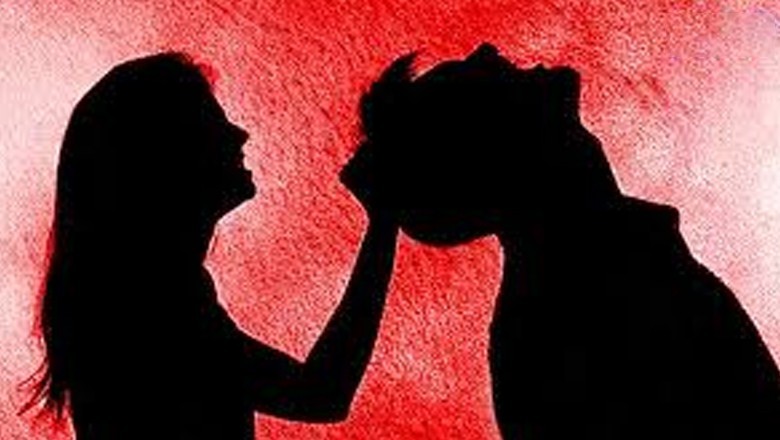 Wife bites husband's ear in domestic dispute in Faisalabad