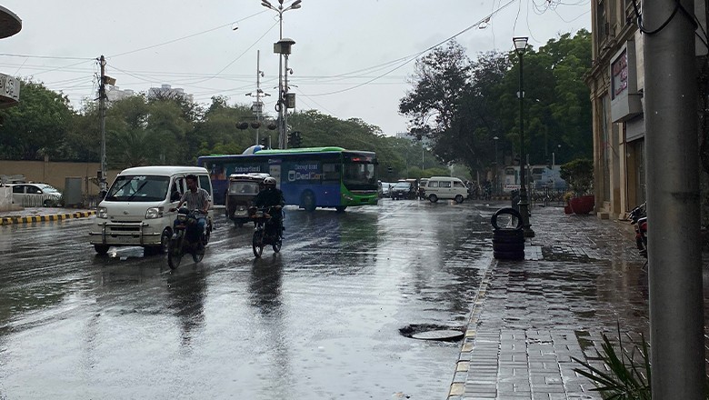 Will Karachi receive more downpours today?