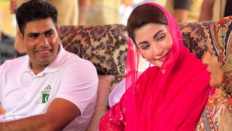 CM Maryam hands over Rs10 crore, Honda Civic car to Arshad Nadeem