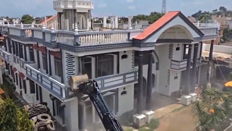 Indian Muslim's house bulldozed after staging protest against blasphemous remarks