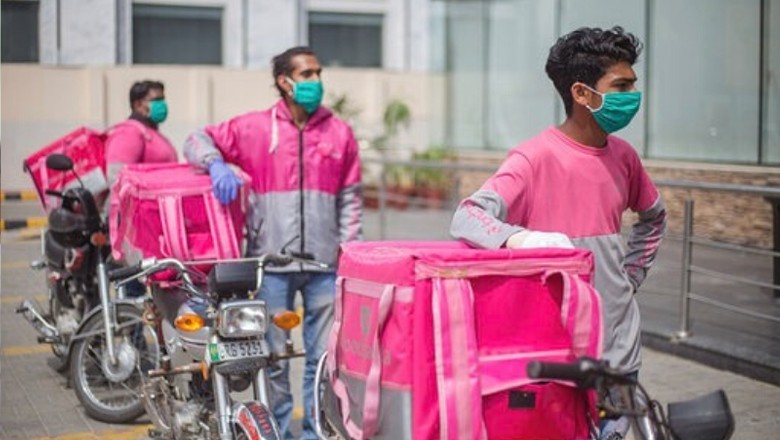 Low internet speed lowers 70pc income of food delivery riders: reports