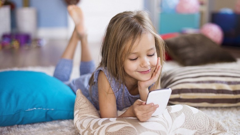UK mobile phone firm advises parents not to give smartphones to children under 11