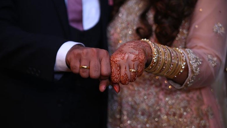 58% Pakistanis rely on family members for marriage matches: survey