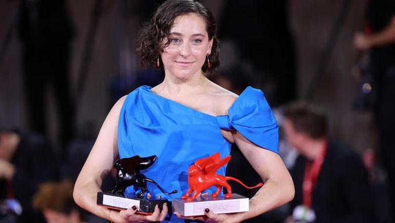 Jewish director voices support for "Palestinian's struggle for liberation" in Film Festival speech