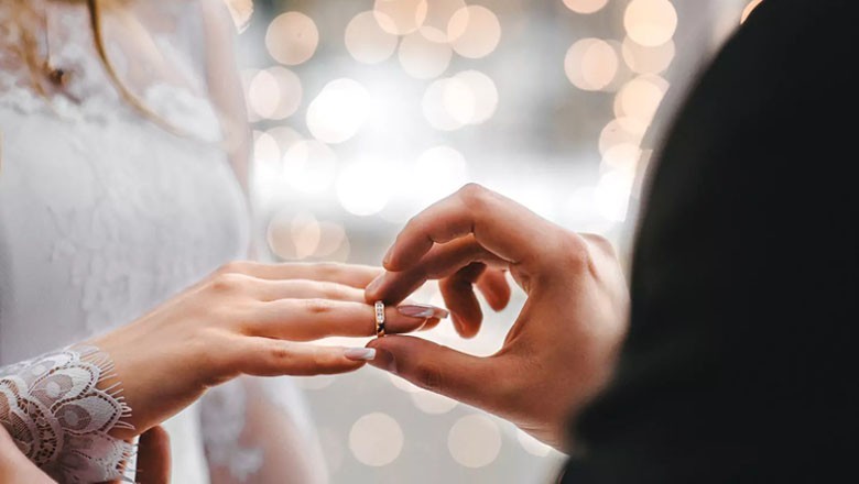 Professional wedding crasher in Spain offers services to ruin bride's big day for $550