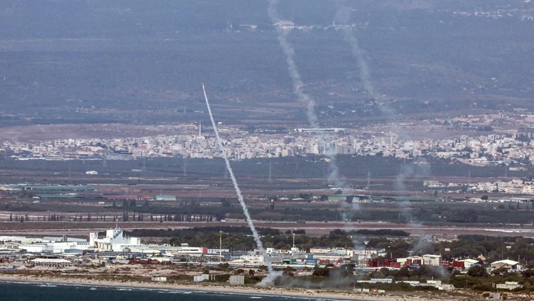 Hezbollah attacks Mossad headquarters in Tel Aviv