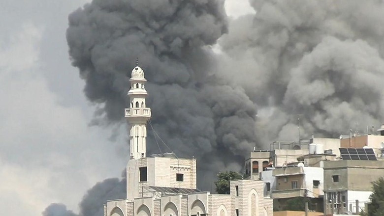 Israel kills over 550 people including children in Lebanon in one day