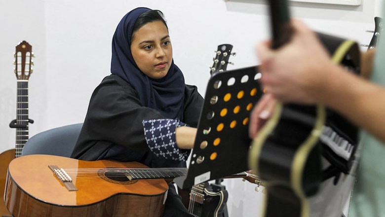 Saudi Arabia introduces 'music education' in schools with 9000 female teachers