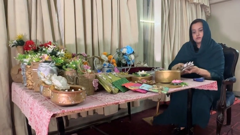 Peshawar woman transforms waste into useful products to protect environment