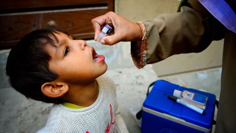 Number of polio cases in Pakistan rises to 33 this year