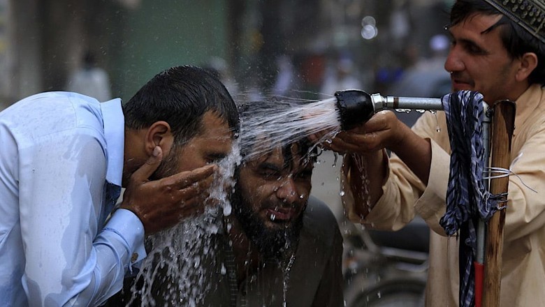 Karachi to experience sweltering 40°C temprature today: PMD