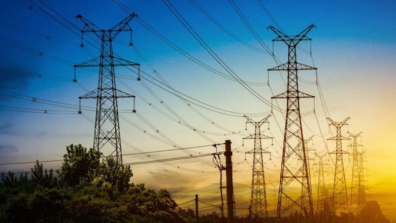 Energy sector's circular debt surges to Rs2.39 trillion