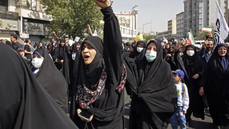 Iranian woman arrested for removing her clothes after being allegedly harassed over “improper hijab”