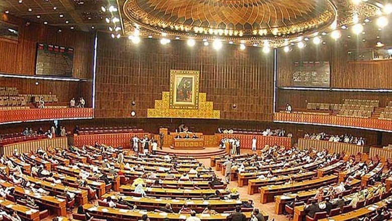 Parliament passes bill to extend tenure of services chiefs up to 5 years