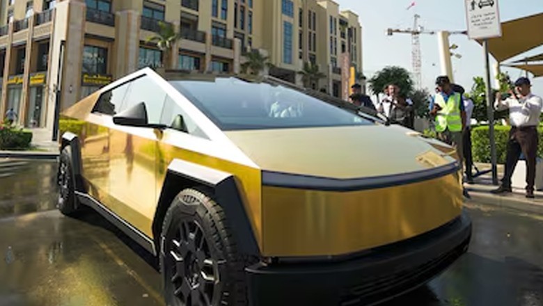 Gold-plated electric car now available for 500 dirhams