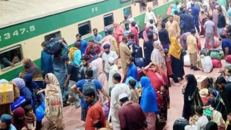 Trains to Rawalpindi, Lahore, Peshawar suspended as PTI gear up to protest