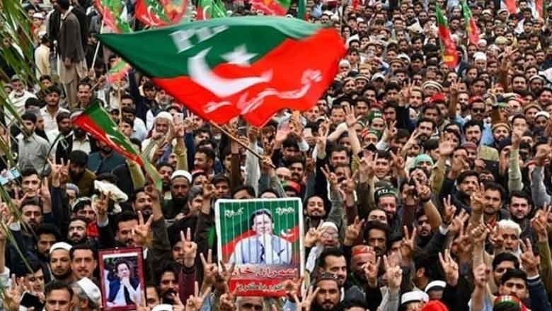 Religious scholars say protests are hurting Pakistan