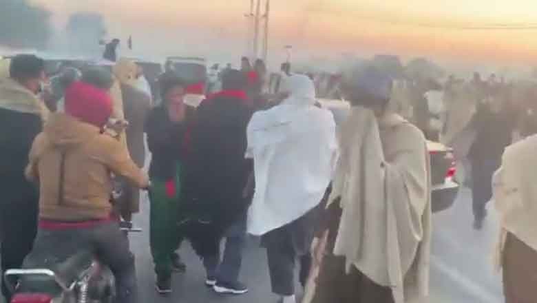 Bushra Bibi advance to D-Chowk, rejecting govt's offer to protest at Sangjani