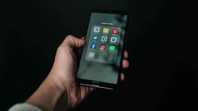 FIA identifies 924 social media accounts in 'anti-state propaganda' crackdown