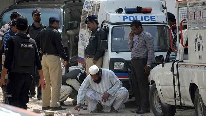 Heist planned by girls ends with boys shot during robbery in Karachi