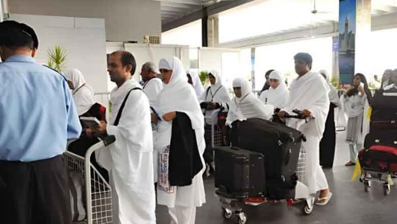 Govt aims to keep Hajj costs under Rs1.1 million this year